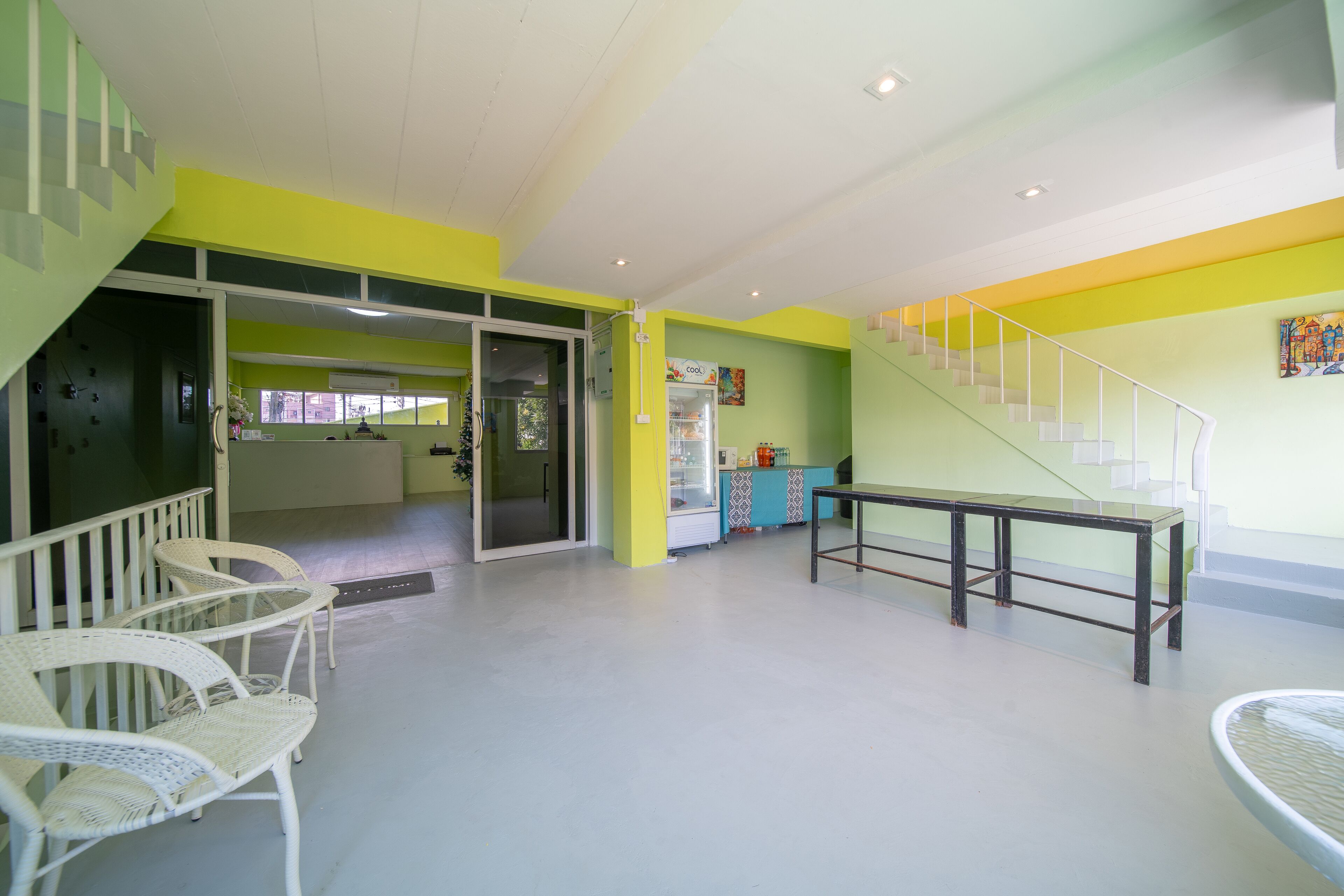 Male Dorm | 客廳 | 加熱地板