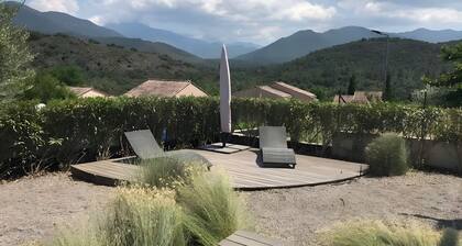 Appartement "Cismonte" avec vue sur les montagnes, terrasse privée et Wi-Fi