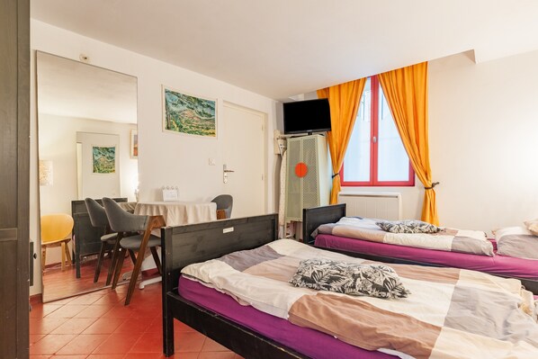 1 bedroom, iron/ironing board, free WiFi, bed sheets
