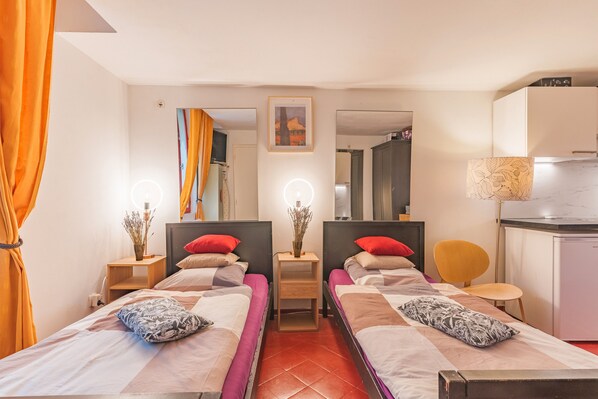 1 dormitorio, tabla de planchar con plancha, wifi gratis y ropa de cama