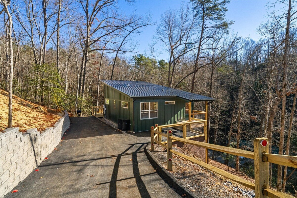 Photo 38 of Treehouse Cabin with XLarge Outside Living Space 10 Mins from downtown!