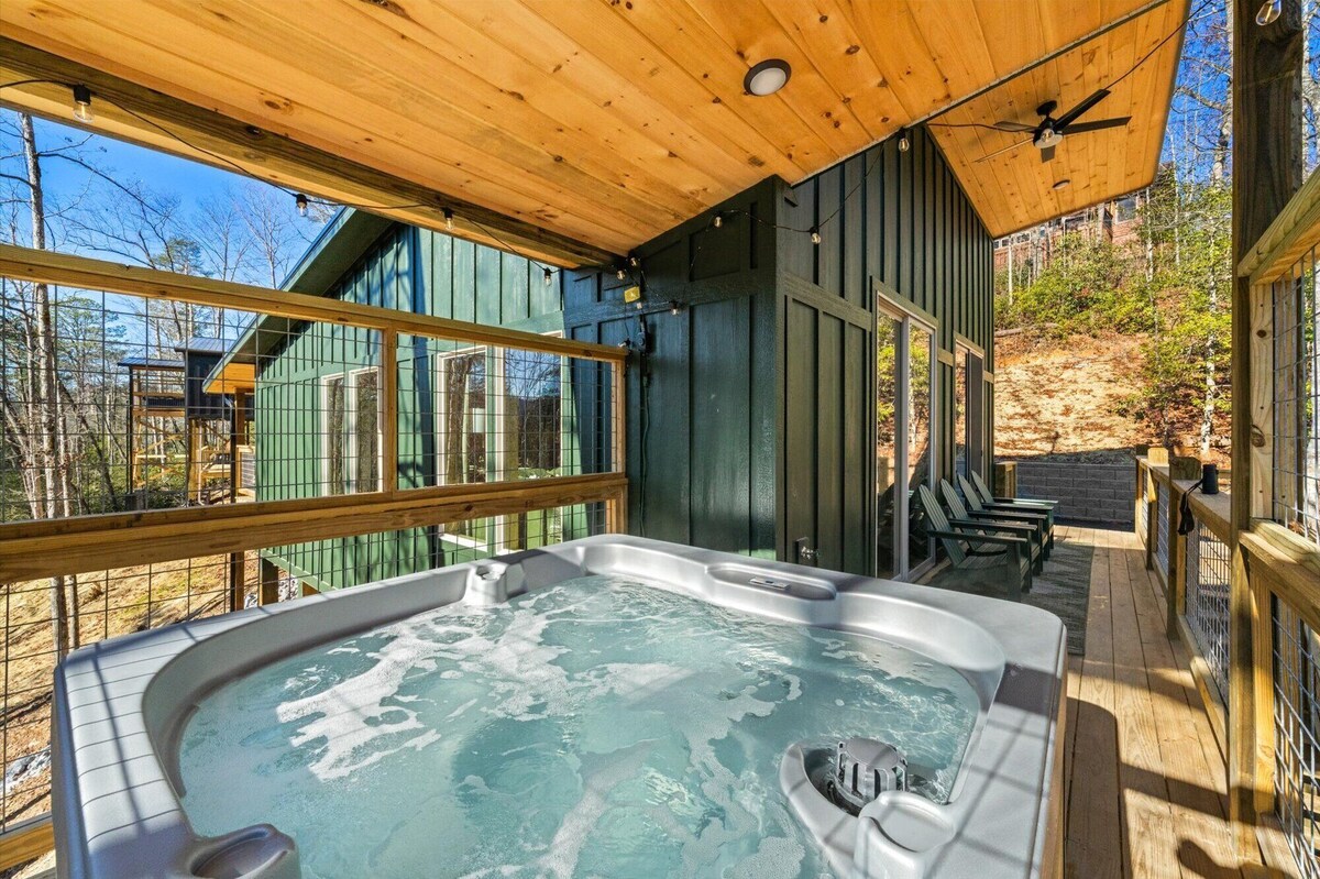 Photo 60 of Treehouse Cabin with XLarge Outside Living Space 10 Mins from downtown!