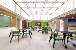 Coin salon dans le hall