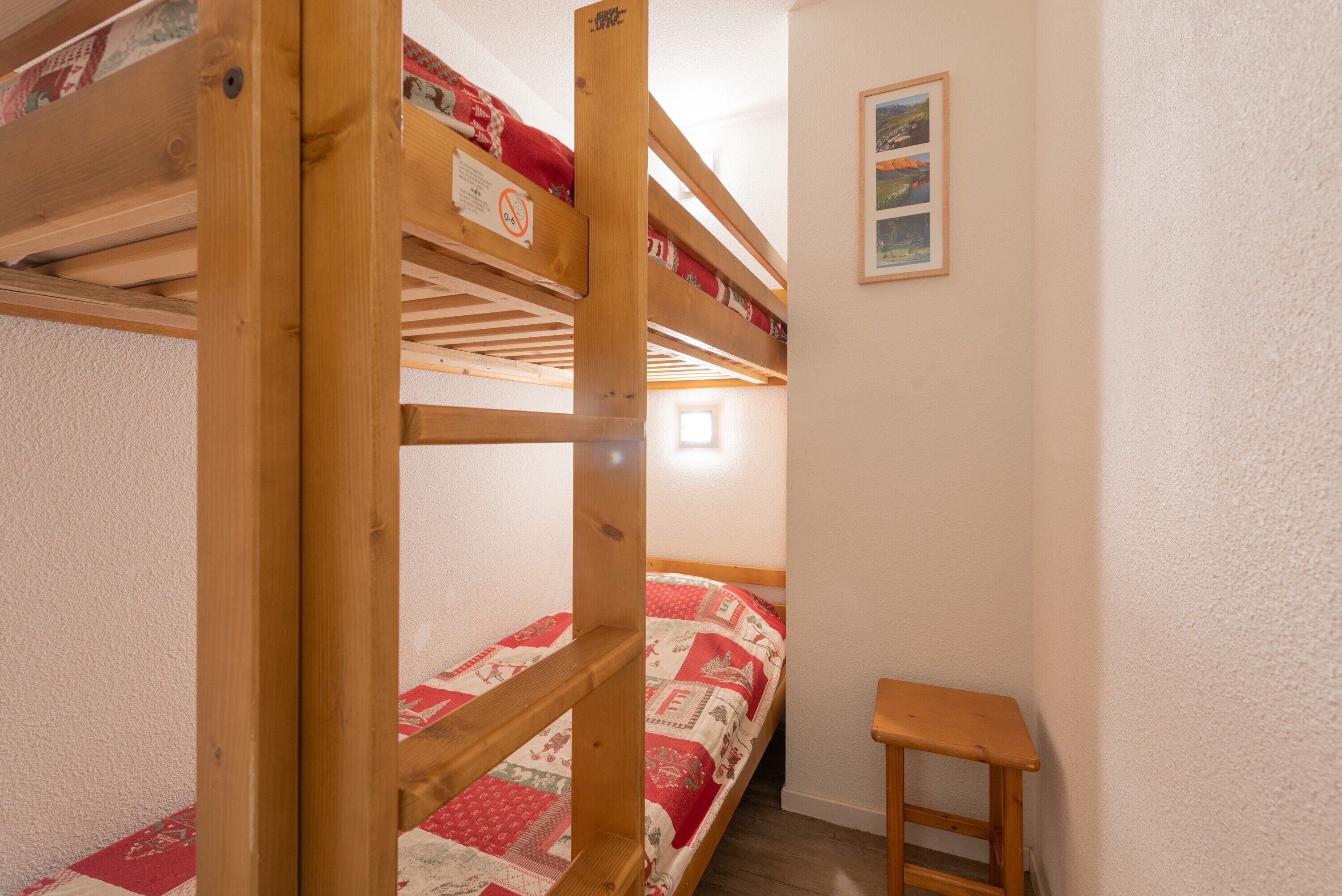 2 bedrooms, iron/ironing board
