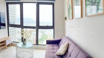 Apartment, 2 Bedrooms, Ocean View | Living area