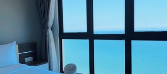 Gold Coast Balcony Serviced Apartment