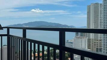 Studio, Partial Ocean View | Egyptian cotton sheets, premium bedding, individually decorated