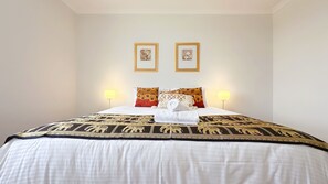 4 chambres, bureau, fer et planche à repasser, Wi-Fi gratuit