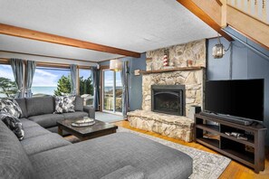 Unclassified image, 4 of 50, button