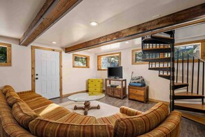 Unclassified image, 5 of 38, button