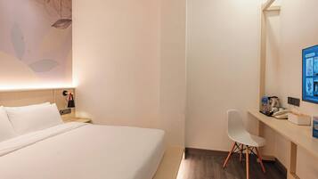 Superior Double Room | Desk, laptop workspace, free WiFi