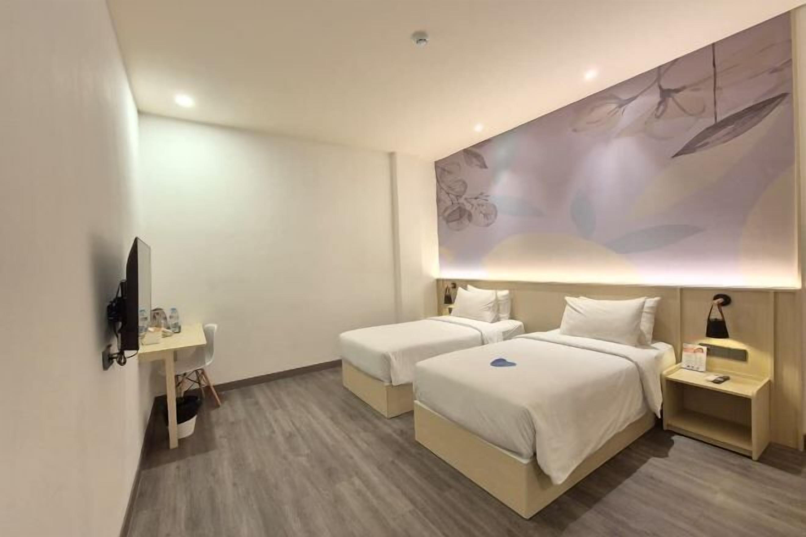 Bàn, khu vực làm việc phù hợp cho laptop 