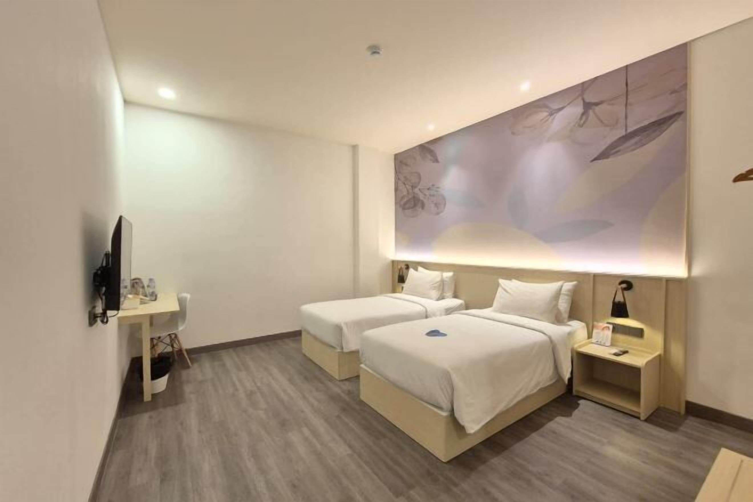 Bàn, khu vực làm việc phù hợp cho laptop 