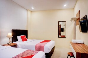 Soundproofing, free WiFi, bed sheets - Hotel O Medan City Near Sun Plaza Formerly Residence Anugrah (Medan)