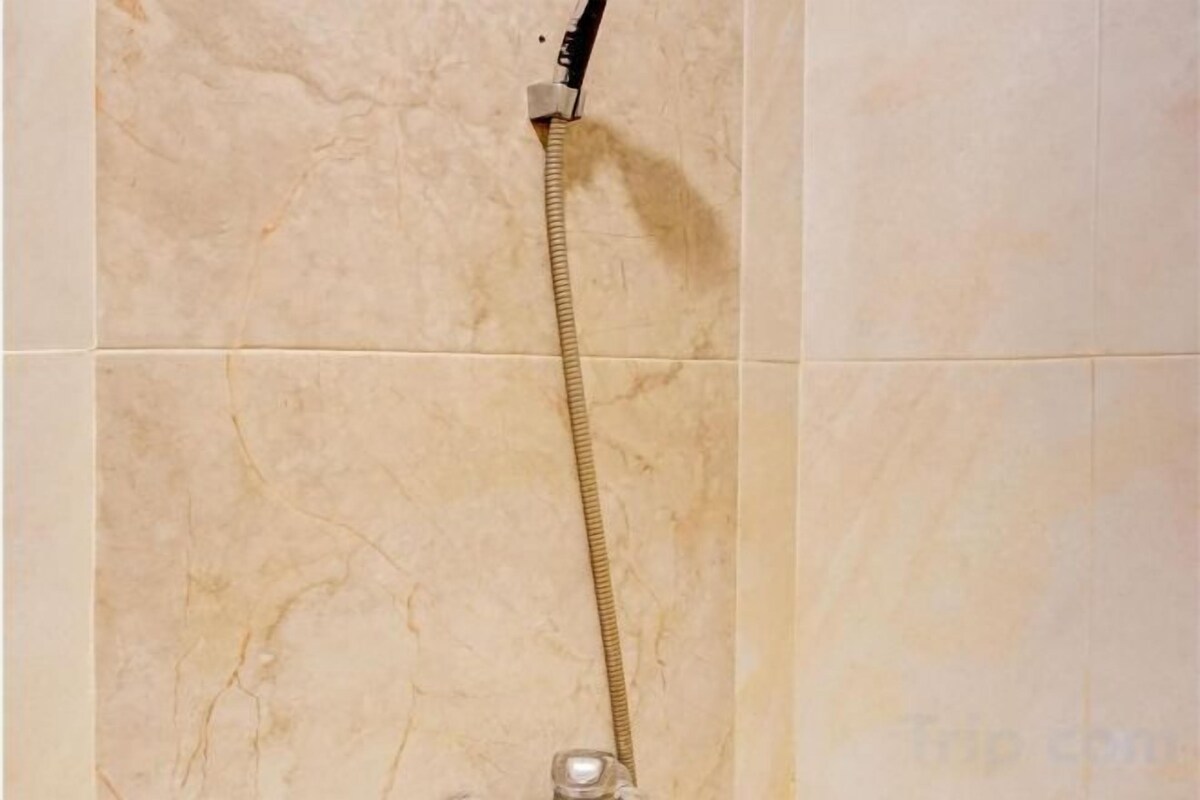 Ducha, toallas, jabón, shampoo