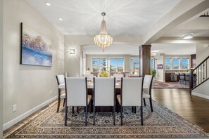 تناول الطعام