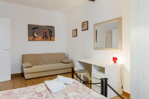 1 quarto, ferros/tábuas de passar roupa, Wi-Fi, roupa de cama