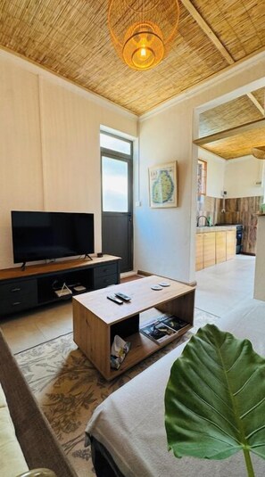 2 bedrooms, iron/ironing board, free WiFi, bed sheets - La Passerelle des Empereurs - 1min from the beach (Albion)