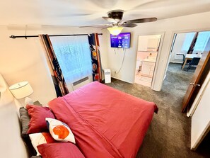 1 bedroom, desk, iron/ironing board, free WiFi