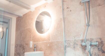Le Nid d’Aigle - Spacieux logement sous les toits