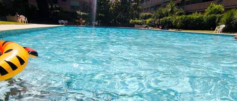 Piscine extérieure