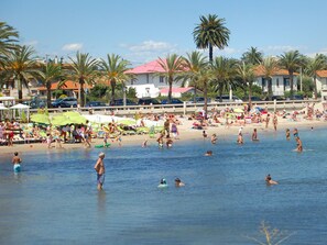 Tæt på stranden