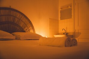 2 室のベッドルーム、WiFi (無料)