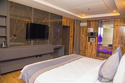 McDons Skye Hotel and Suites