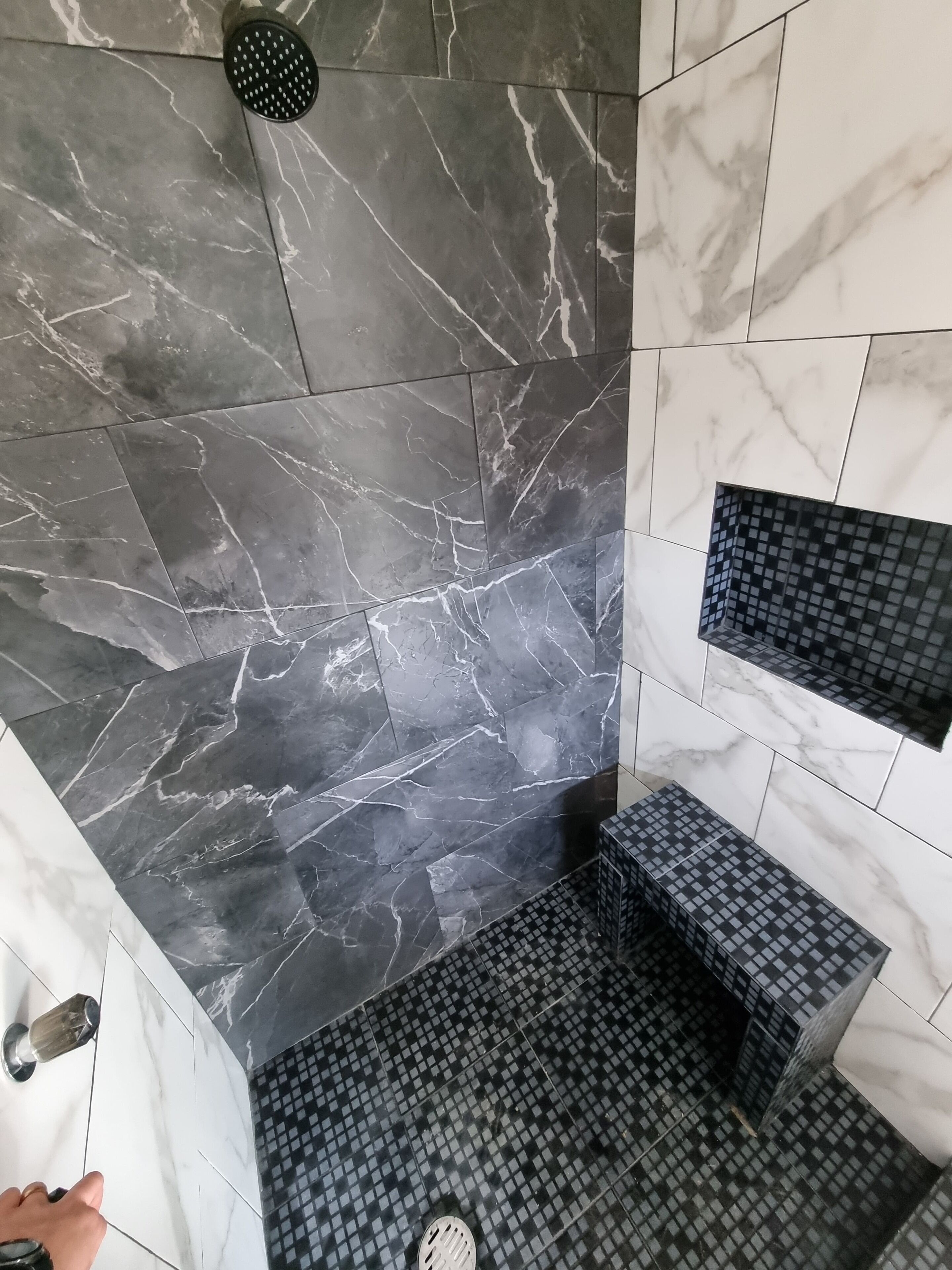 クラシック ダブルルーム | バスルーム | タオル、石鹸、シャンプー、トイレットペーパー