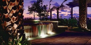 Property grounds - Waterfront Resort, Songwriter’s Fest, Old Town, Sleeps 2, Swimming Pool, Hot Tub (Key West)