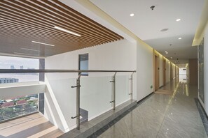 Handrails in hallways - Wealth Mansion (Phnom Penh)