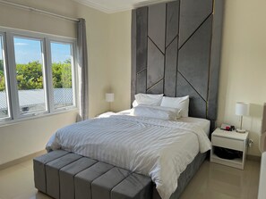 1 soverom, strykejern/-brett, wi-fi og sengetøy