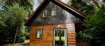 Cozy detached vacation home on meadow with private parking