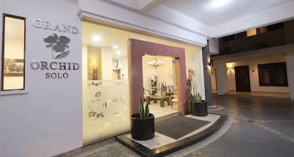 GRAND ORCHID HOTEL SOLO