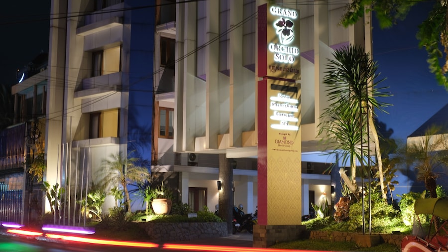 GRAND ORCHID HOTEL SOLO