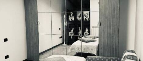 2 bedrooms