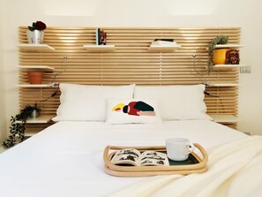 2 Schlafzimmer, Schreibtisch, Bügeleisen/Bügelbrett, Reisekinderbett