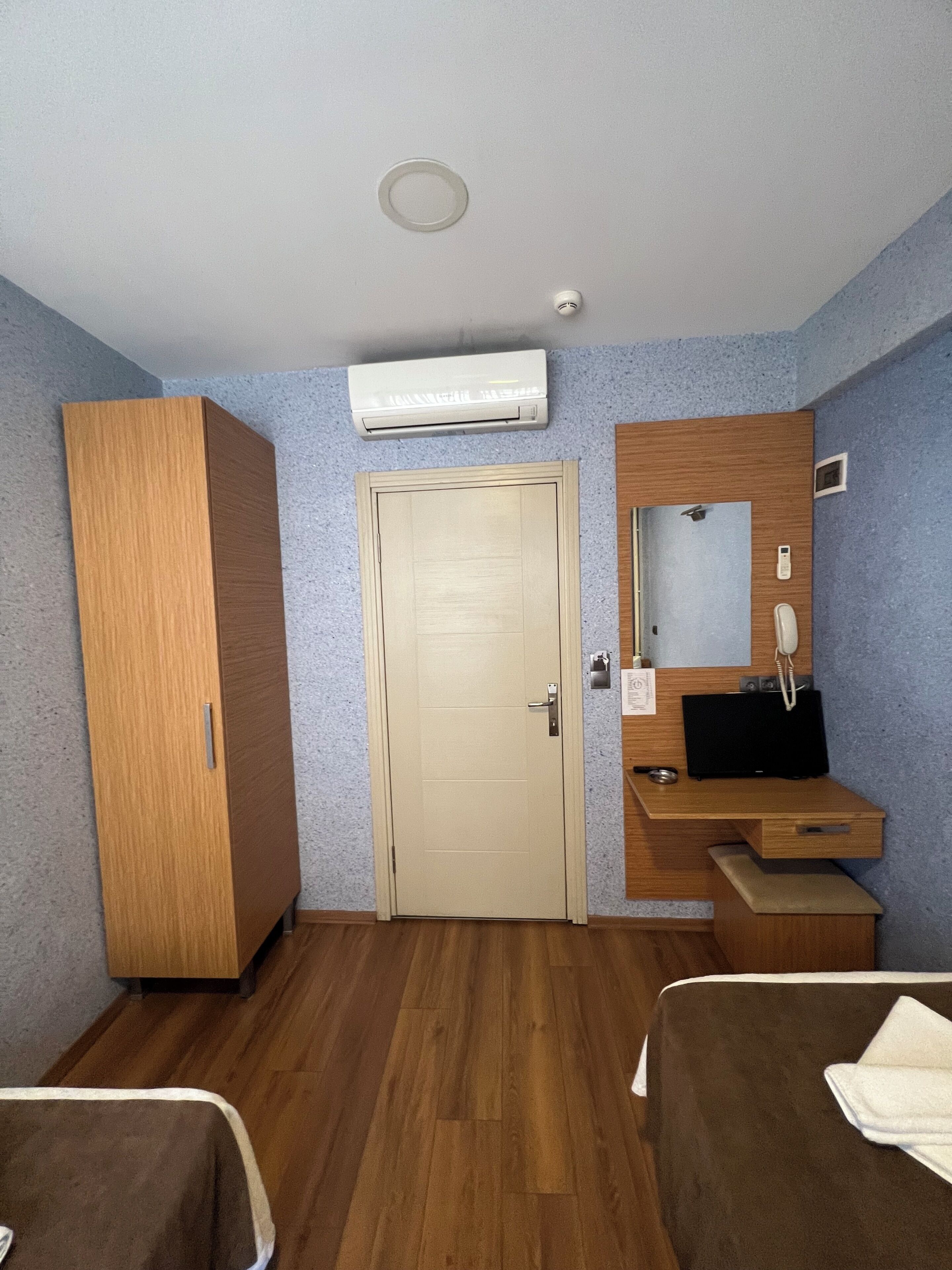 Economy Room, 2 Single Beds | Soundproofing, free WiFi, bed sheets