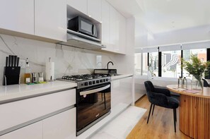 Fridge, microwave, oven, stovetop