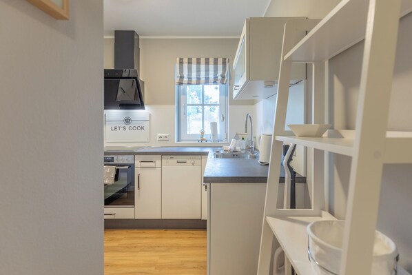 Fridge, microwave, oven, dishwasher - Vacation apartment "Ahoy" in St.Peter-Ording for up to 2 people (Sankt Peter-Ording)