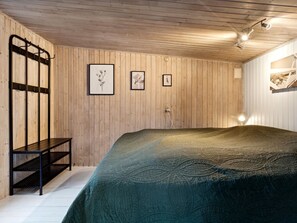 3 bedrooms, Internet