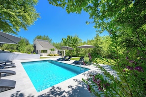 Outdoor pool - La Casa Del Rio (Kymi-Aliveri)
