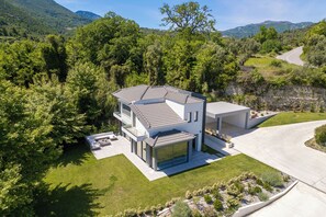 Villa, 3 Schlafzimmer, Bergblick | 2 Schlafzimmer, schallisolierte Zimmer, Bügeleisen/Bügelbrett