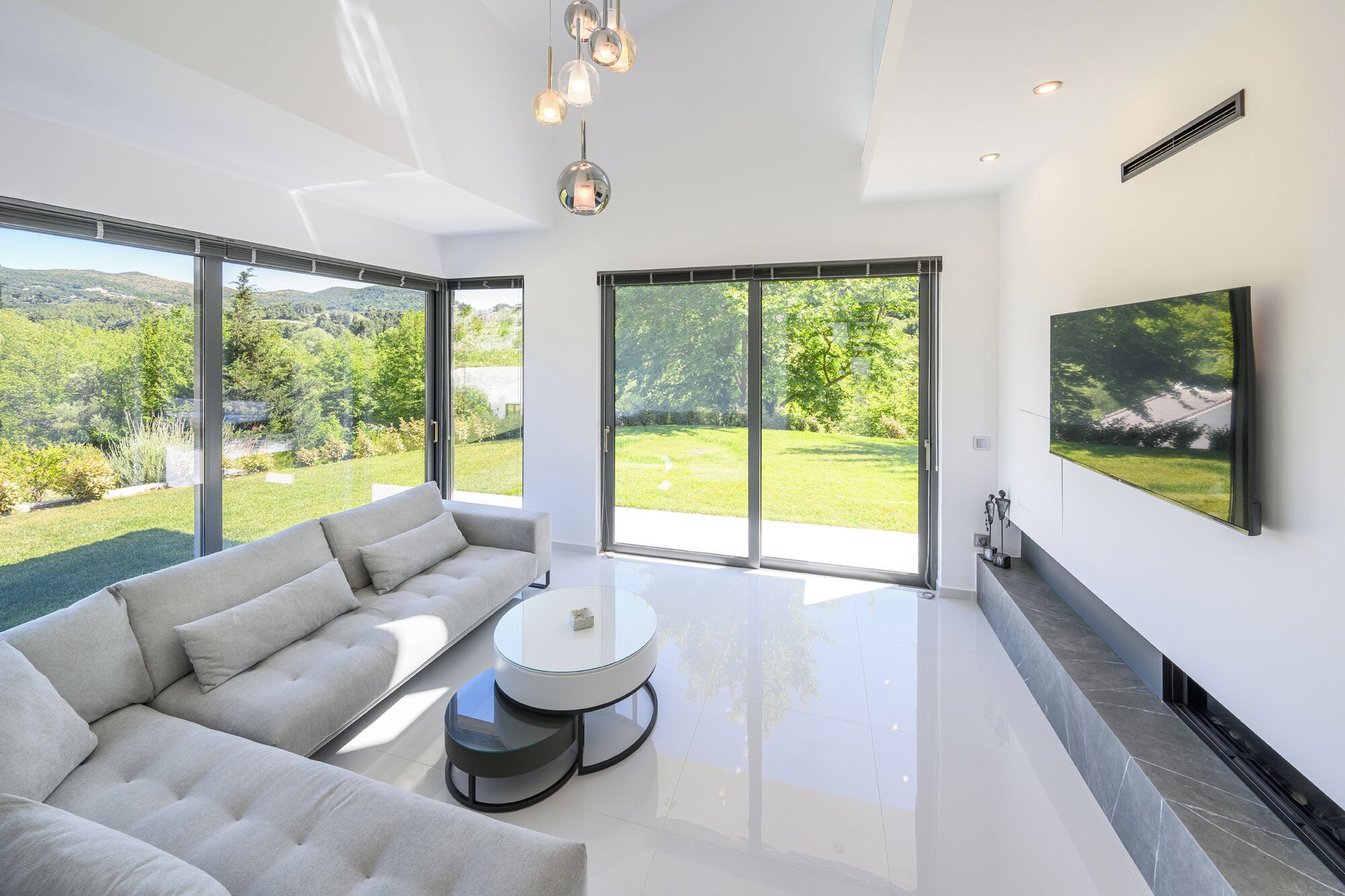 别墅, 3 间卧室, 山景 | 起居区 | 平板电视