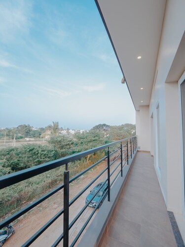 Thaswi Service Apartment