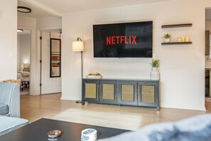 Téléviseur connecté, écran d’ordinateur