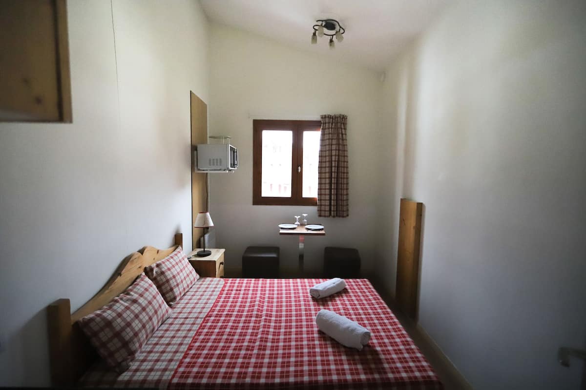 Monolocale Classic, vista montagna | 1 camera, insonorizzazione