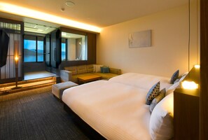 华丽双床房 | 客房内保险箱、隔音、免费 WiFi
