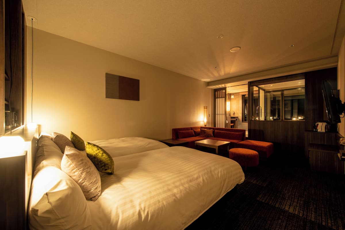 Executive Twin Room with Cypress Onsen View Bath - Non-Smoking