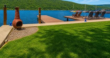 Canandaigua Lakefront | 5 Mins to Naples | Dock